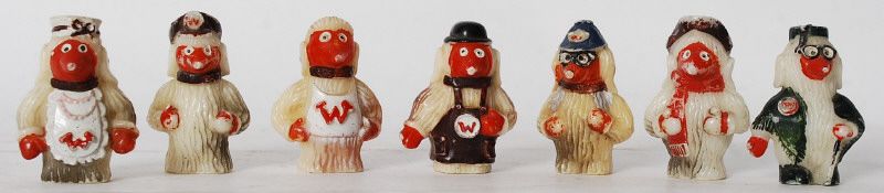 A set of retro childrens TV ` Wombles ` cake top decoration figures / characters