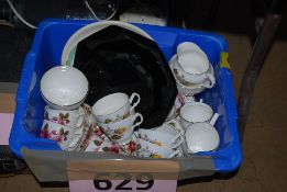 A mixed lot of items to include a tea set, Esso collection, plates and other items.