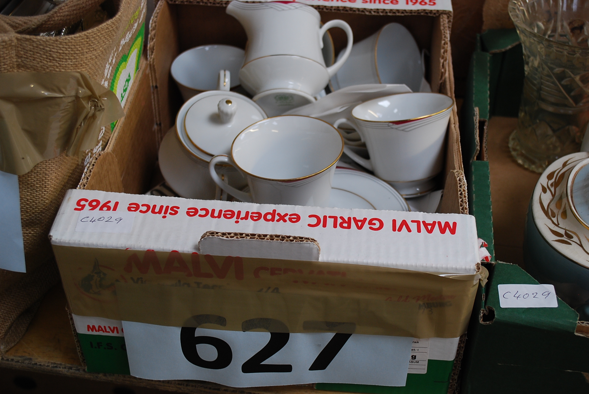 A vintage Noritake china tea set to include cups, saucers and milk jug etc.