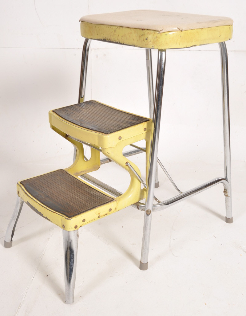An original 1960's metamorphic enamel and chrome set of kitchen steps with a vinyl padded seat. 61cm