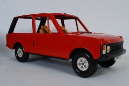 An original Sindy range rover childs toy car complete with the original box and wrapping card