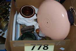 A mixed lot to include vintage coffee grinder, glass vase, bed warmer and other items.
