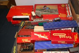 A large selection of OO gauge trains, locomotives and other railway rolling stong etc. Including