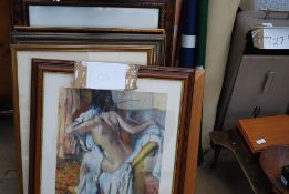 A quantity of framed 20th century artistic prints.