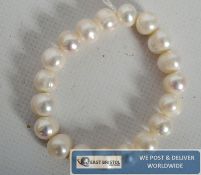 A freshwater pearl bracelet