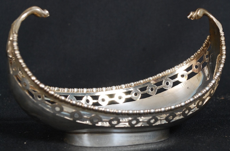 A Garrard & Co of London hallmarked silver bon bon dish being fret pierced to the borders with