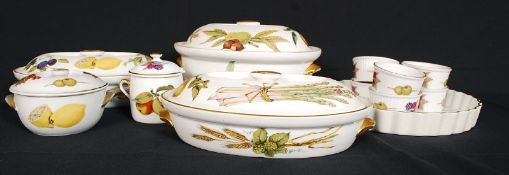 A good collection of Royal Worcester Evesham pattern china to include tureens, flan dish, bowls etc