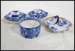 A Victorian Royal Doulton Blue & White Trefoil dish together with a pair of 19th century blue and