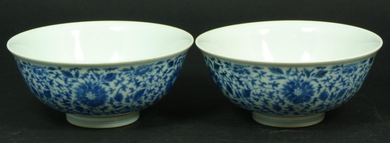 Pr OF 18th C CHINESE BLUE & WHITE PORCELAIN BOWLSA pair of antique Chinese Qing Dynasty period