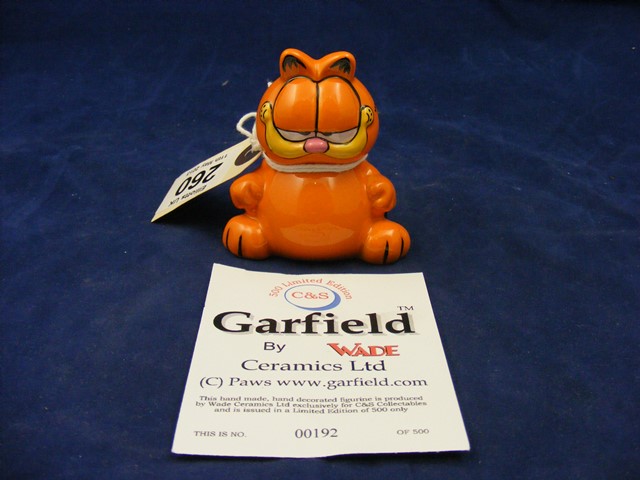 A Wade special edition Garfield figure with certificate and box