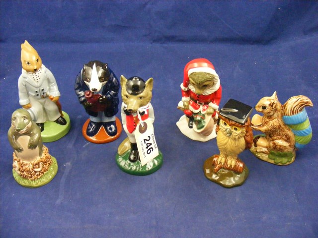 A set of 7 boxed Wade In the forest deep figurines tog include Oswald Owl, Huntsman Fox, Gentleman