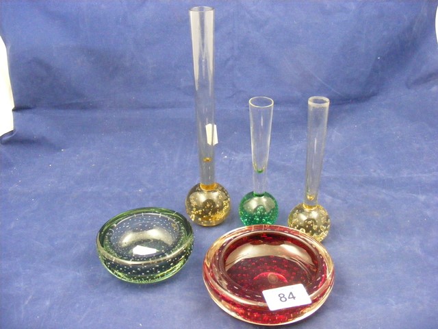 5 pieces of coloured glassware