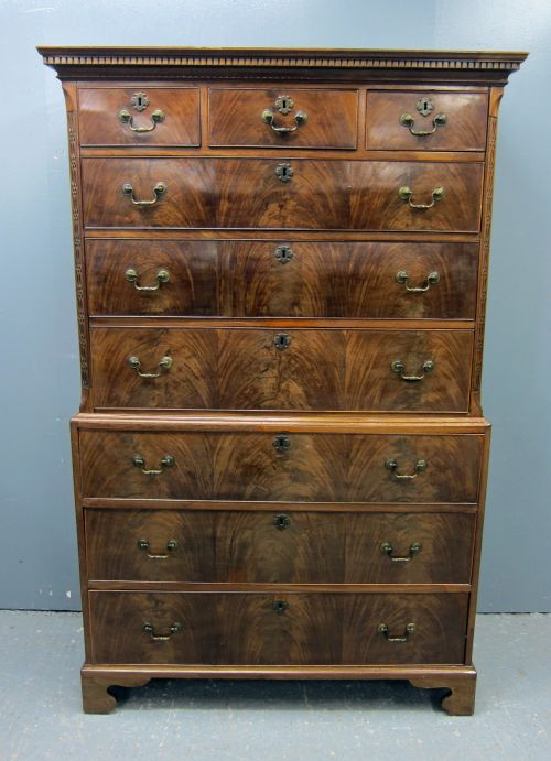 19th century mahogany chest on chest, three short drawers and six long drawers, on bracket base 70 x