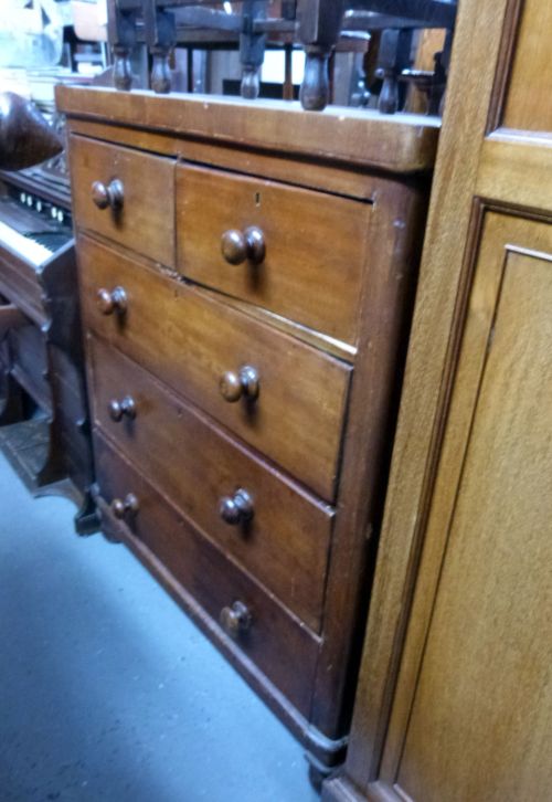 Mahogany chest