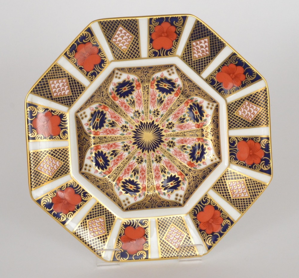 A Royal Crown Derby octagonal plate decorated in the Imari pattern 1128, printed marks, diameter