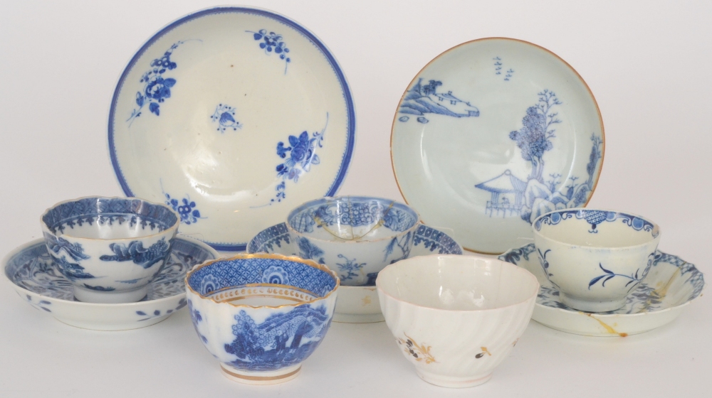 A small collection of assorted 18th Century blue and white teawares to include first period