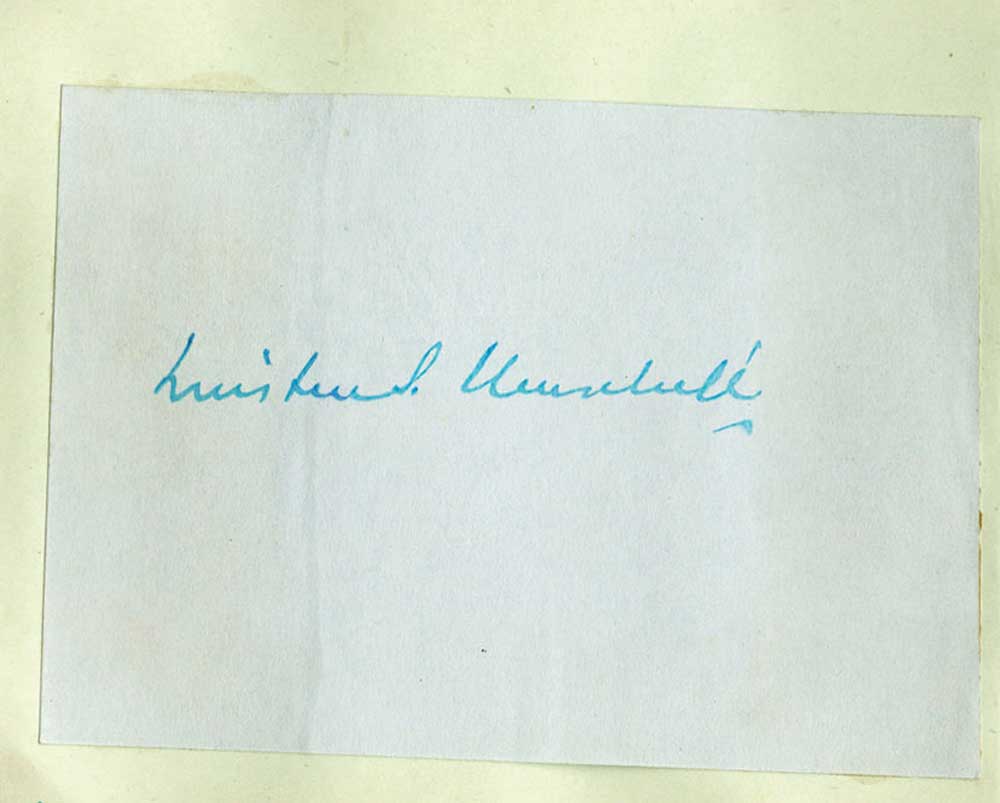 AUTOGRAPH COLLECTION - INCL. WINSTON CHURCHILL Collection - (COL) An excellent autograph
