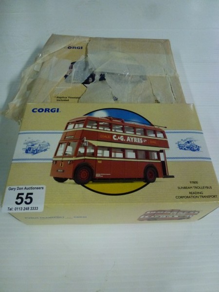 2 corgi classics 97800 sunbeam trolley bus reading and buses of the silver service Aec |Regal