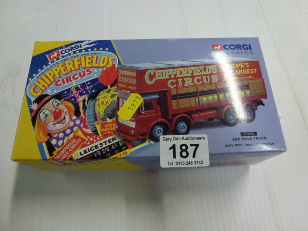 Corgi Classics: Chipperfields Circus 97896 AEC Pole Truck