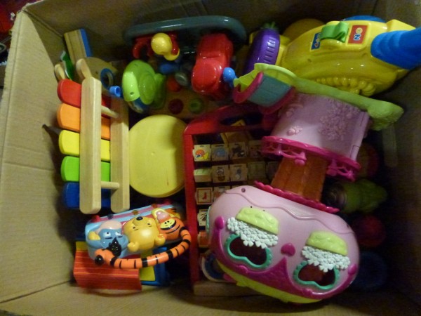 Box of Toys Inlcuding: Musical Organ, Xylophone, Alphabet Frame, Winnie the Pooh Radio, My Little