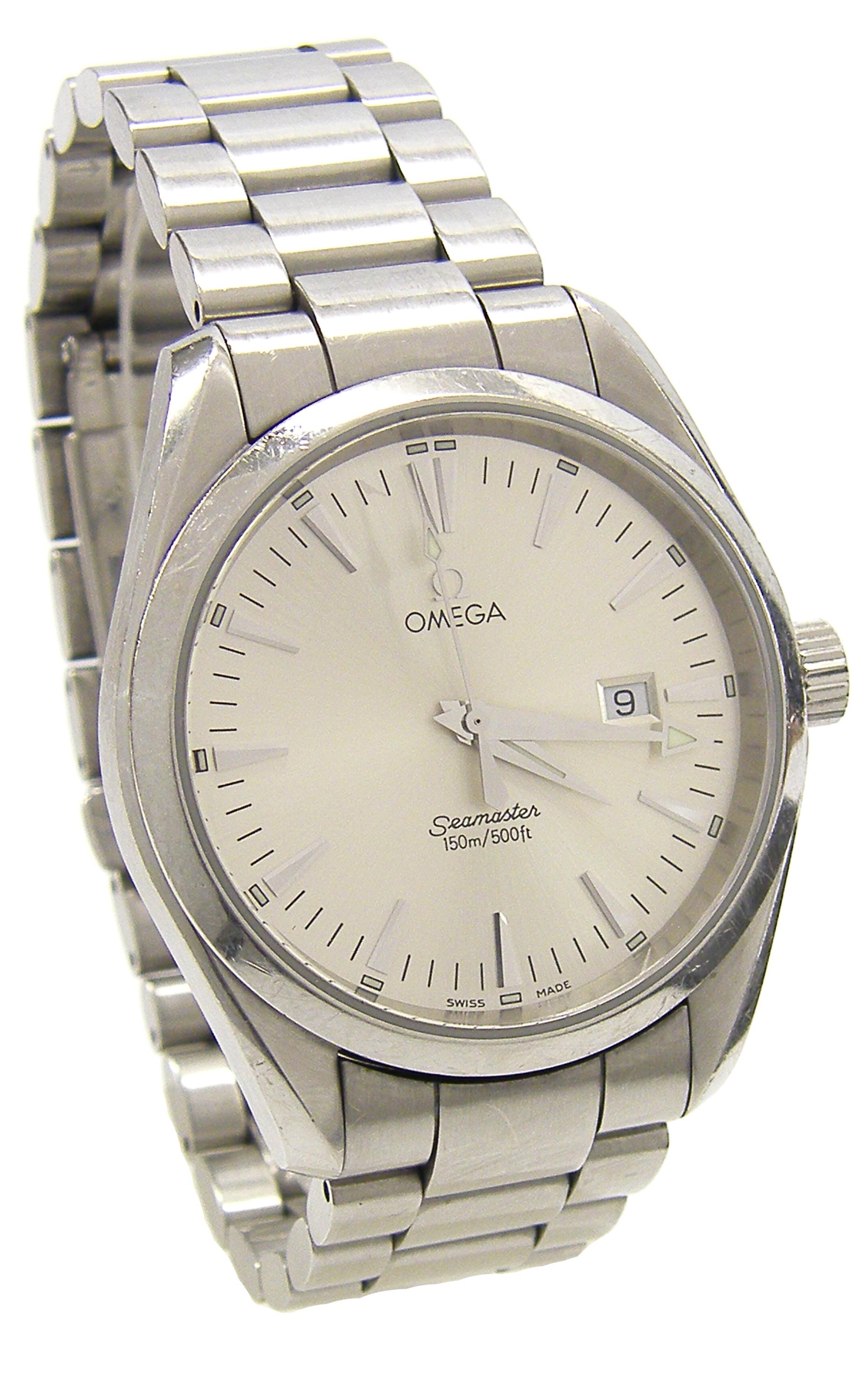 Omega Seamaster Aqua Terra stainless steel gentleman`s bracelet watch, the silvered circular dial