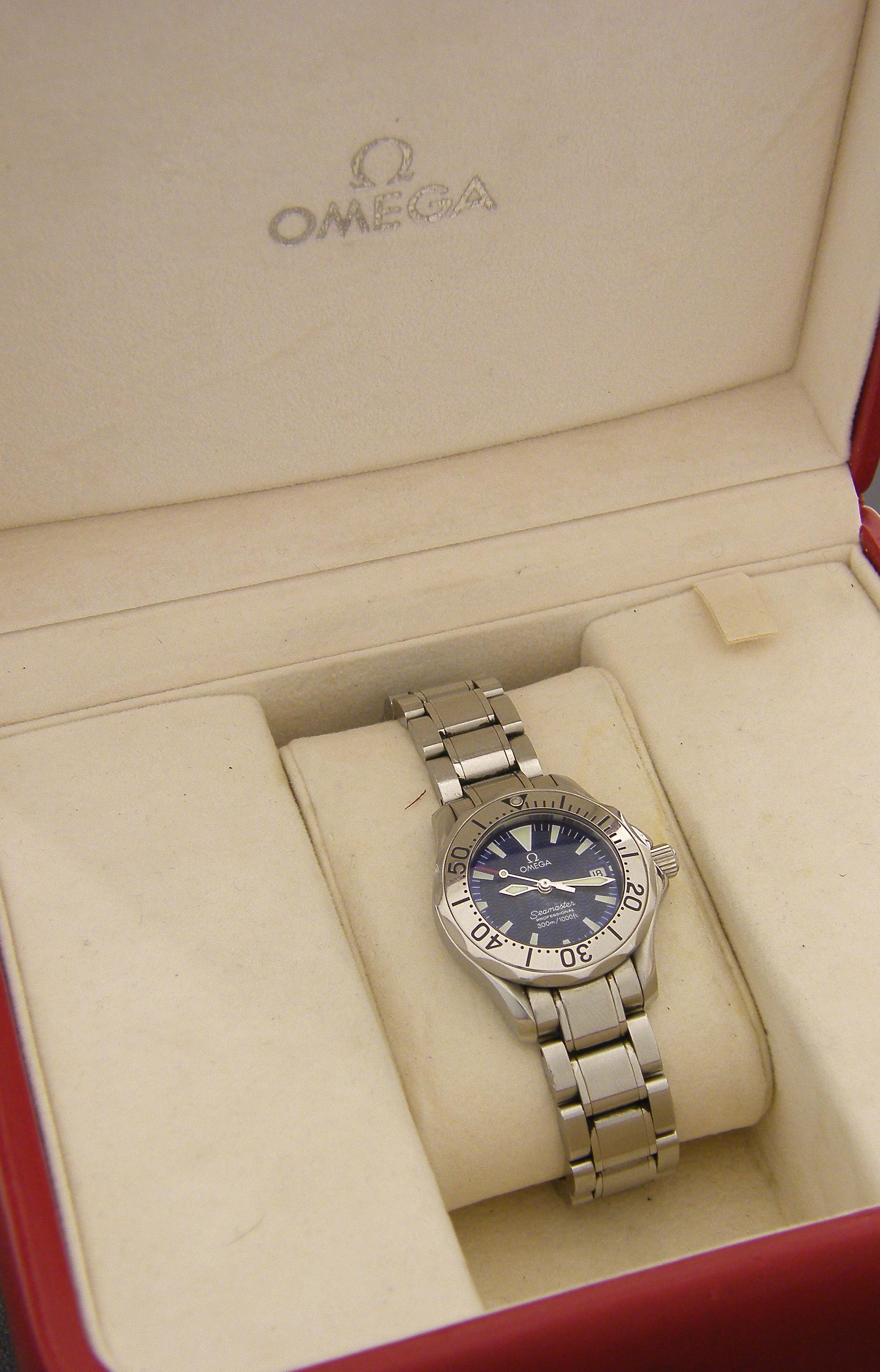 Omega Seamaster Professional lady`s stainless steel bracelet watch, ref. 596 1640, no. 90142954,