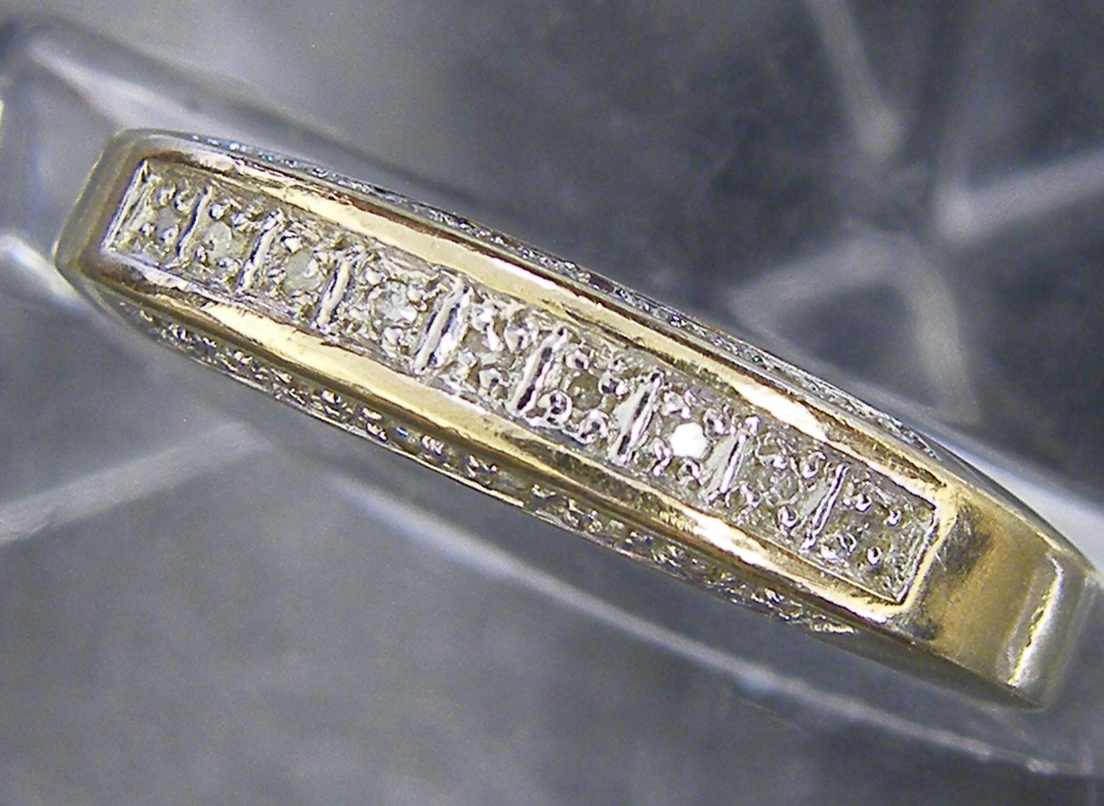 9ct diamond half eternity ring, size P