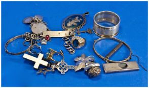 A Collection of Silver Jewellery and Small Assorted Items. Good mix, all items hallmarked. 163