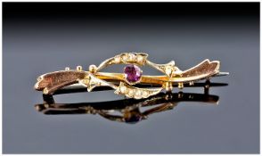 9ct Gold Bar Brooch Set With A Central Amethyst Coloured Stone Between 8 Seed Pearls, Fully