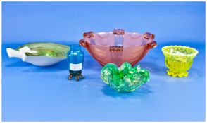 Mixed Collection of Decorative Glassware comprising Murano, teardrop shaped shallow dish with V
