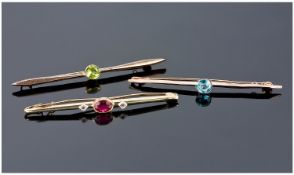 Victorian 9ct Gold Stone Set Stick Brooches, 3 in total. Stones set are: peridot, garnet and blue