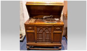 1930`s Oak Cased Alba Gramophone Cabinet, the speaker fitted to the front of the cabinet with oak