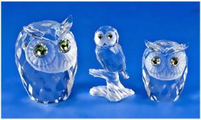 Swarovski Crystal Figures, 3 In Total. 1, Large Owl, designer Max Schreck, number 7636060 / 010022,