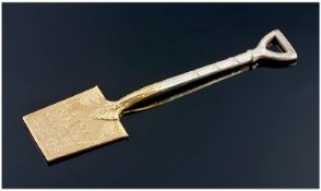 Port Sunlight Interest. A silver and silver gilt butter spade designed to Commemorate the Port