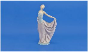 Lladro Figure `Elegant Lady`. Height 12.25 inches. Mint condition.