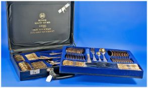 Solingen Bestecke Fine 70 Piece 23/24ct Gold Plated Canteen of Cutlery, made in Germany. Housed in