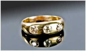 18ct Gold Diamond Ring, Set With Three Old Round Cut Diamonds, Fully Hallmarked, Ring Size R.