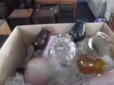 Box of Pottery, Glassware and collectables.