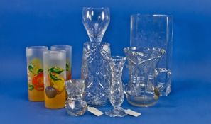 Collection of Various Glassware, comprising three lemonade beakers, square vase, glass on tall