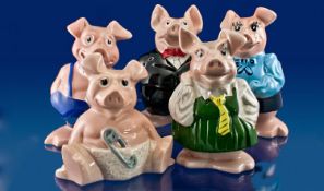 Wade Complete 5 Piece Set Of Natwest Piggy Banks all in excellent condition, comprising Sir