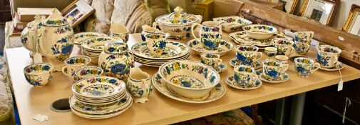 Masons Ironstone Good Quality 90 Piece Dinner & Tea/Coffee Service. `Regency` Pattern. C4475. Reg.