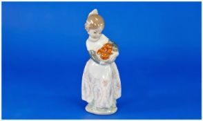 Lladro Figure `Valencian Girl` model no 4841. Issue year 1973. Height 6.5 inches.
