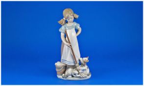Lladro Figure `Playful Kittens` model no 5232. Issued 1984. Height 8.25 inches.