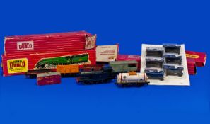 Small Mixed Lot Of 00 Gauge Comprising 2211 Locomotive & Tender E.R ``Golden Fleece`` In Box Good