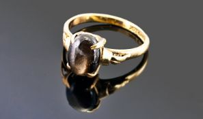 14ct Gold Star Cabochon Ring, Stamped T.Z.YEH 14K, Ring Size M½.