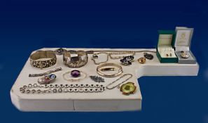 A Good Collection of Assorted Silver Jewellery, Medallions etc. 22 items in total. All stamped or