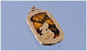 9ct Gold Mounted Agate Pendant, The Front Showing An Image Of A Mermaid, Fully Hallmarked 47 x 24mm
