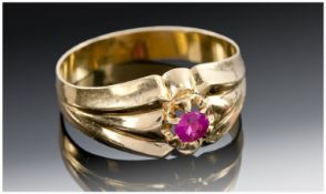 Gents 18ct Gold Ruby Set Ring, Central Blood Red Ruby Approx .50ct, Stamped 750, Ring Size Y.