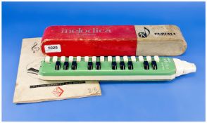 Hohner Vintage Melodica Flow Organ Soprano, circa 1950`s. Green colourway, 25 keys. With original