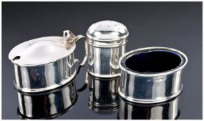 Silver 3 Piece Condiment Set, Hallmark Birmingham 1941. Silver weight 58.2grams. Hinges to lid